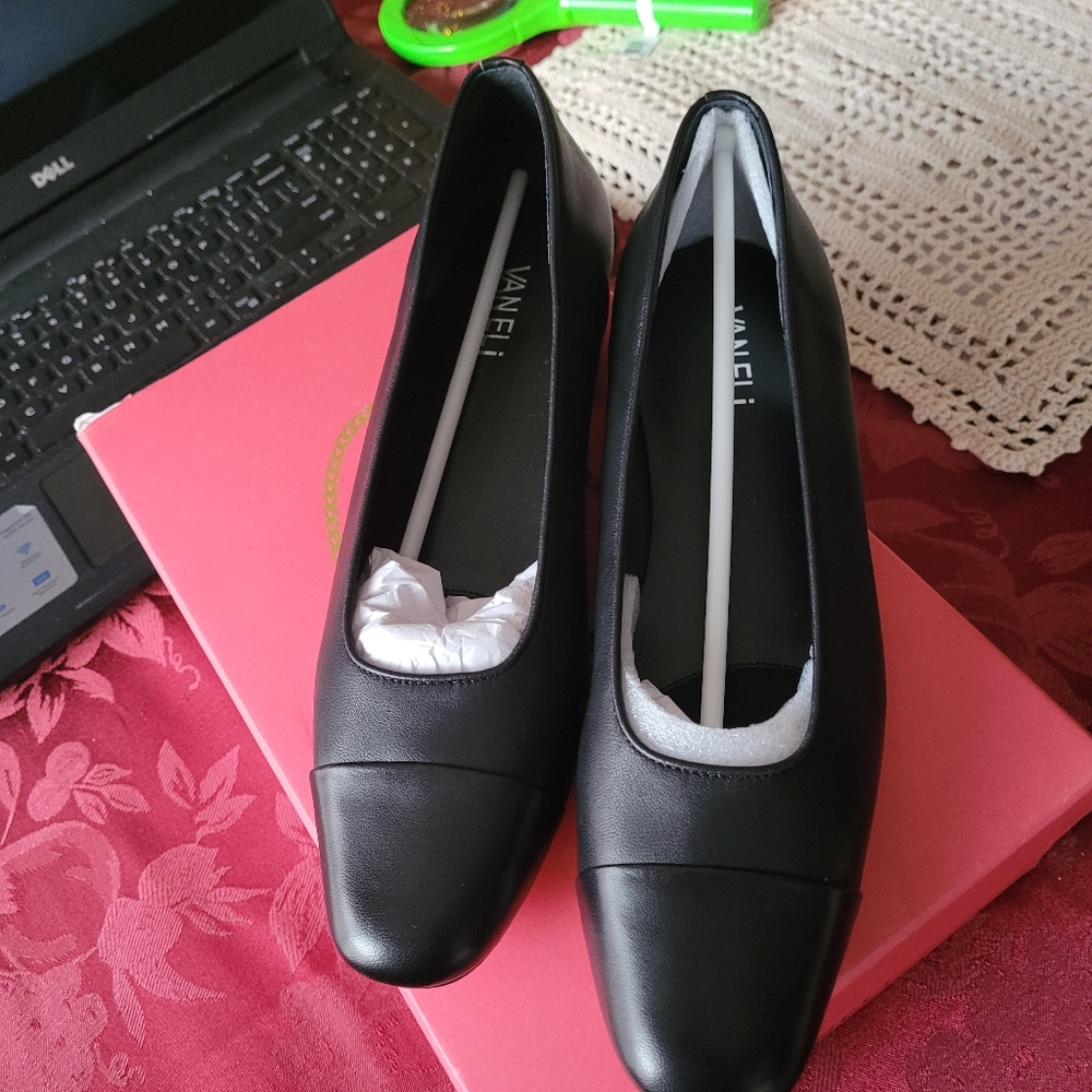 Ladies loafers size 9